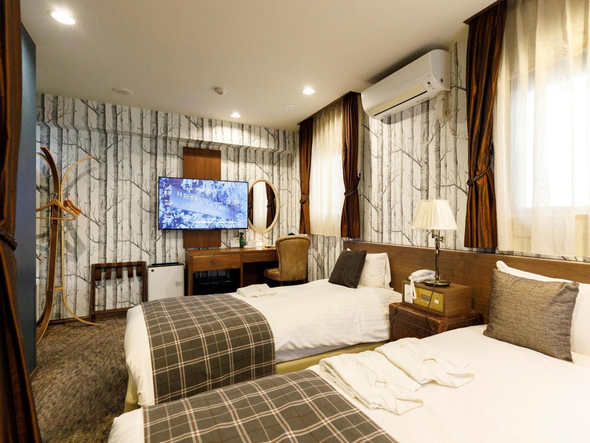 Hotel La Foresta By Rigna Фукуока Экстерьер фото